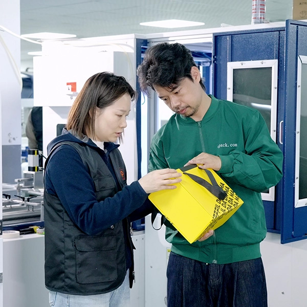 Quality check for custom rigid boxes Quality check for custom rigid boxes